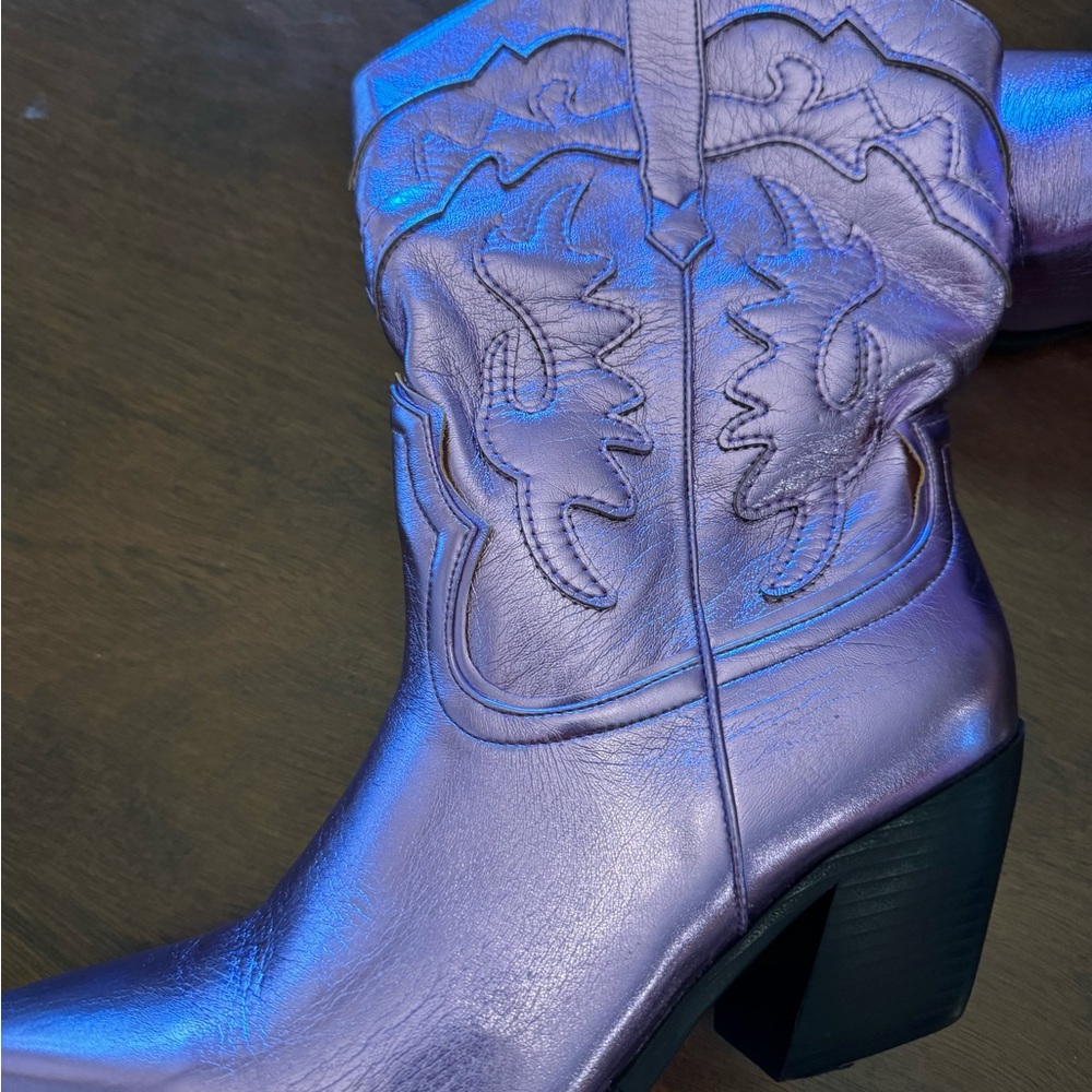 Cowboy boots - Picture 2 of 3